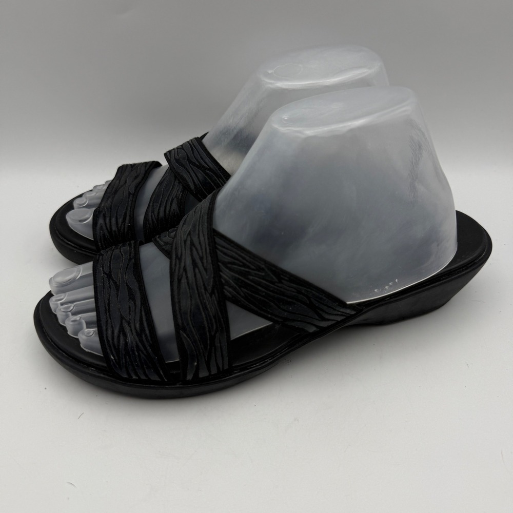 Crocs Molalla II Wedge Sandals Womens 9 Black Strappy Textured Slip On Shoes